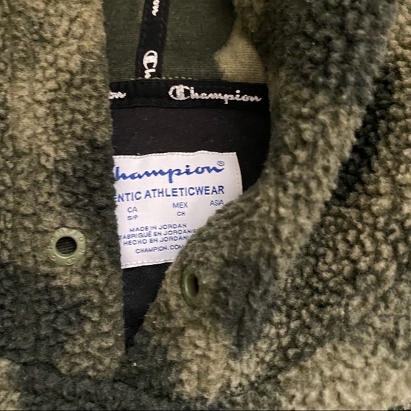 Athletic Champion Camo Jacket - Autumn Winter Jacket - Warm and Cozy Siz… - Picture 7 of 12